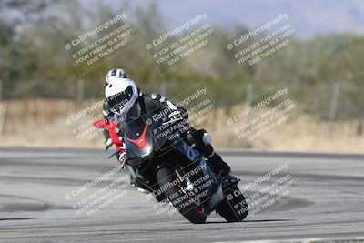 media/Dec-01-2025-Moto Forza (Mon) [[2daa91e15f]]/3-Beginner Group/Session 3 (Turn 3)/